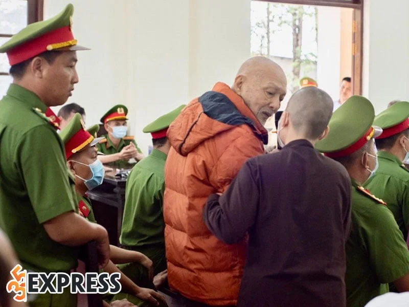 cong-viec-cua-ba-le-thu-van-trong-tinh-that-bong-lai-1-35express