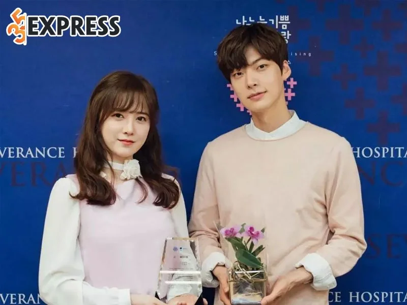 cuoc-hon-nhan-dut-ganh-tieu-ton-nhieu-giay-muc-cua-truyen-thong-cua-goo-hye-sun-va-ahn-jae-hyun-35express