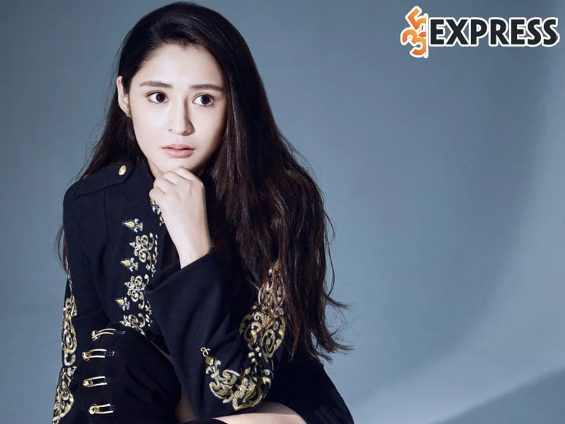 dien-vien-ly-tam-ngai-la-ai-1-35express