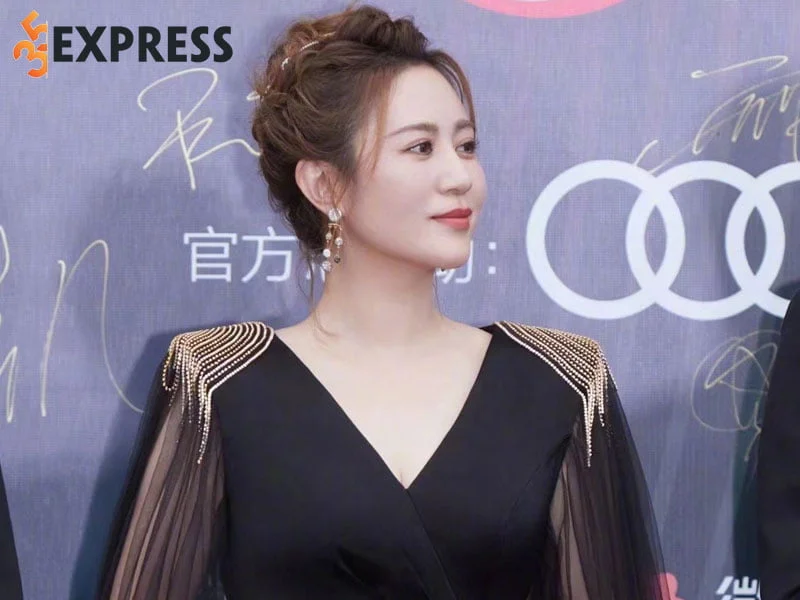 dien-vien-ma-le-am-tron-giai-cay-choi-vang-2022-35express