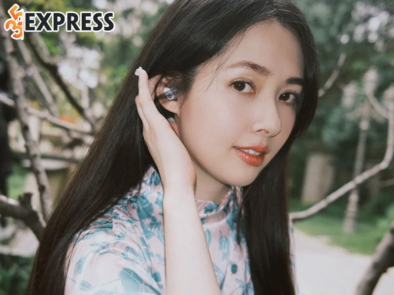 dien-vien-quach-bich-dinh-la-ai-1-35express