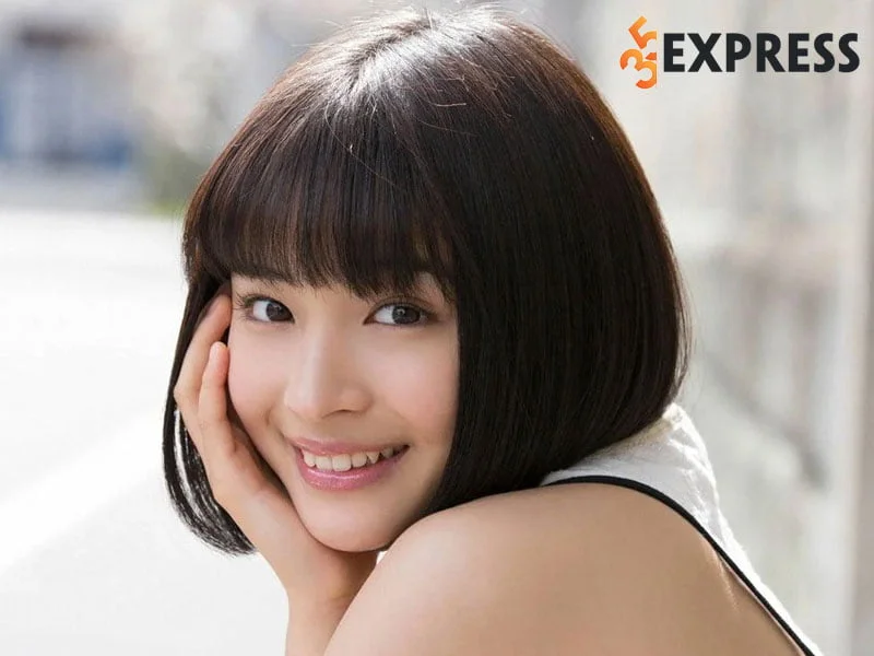 hirose-suzu-nhan-sac-nu-than-hoc-duong-dep-nhat-cua-dien-anh-nhat-ban-1-35express
