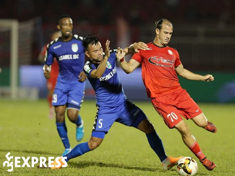 huynh-kesley-chan-sut-huyen-thoai-cua-becamex-binh-duong-35express