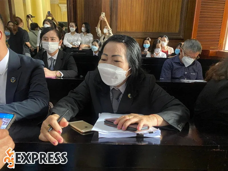 luat-su-tran-thi-ngoc-nu-dien-bien-nong-truoc-phien-xu-be-8-tuoi-bi-bao-hanh-o-binh-thanh-2-35express