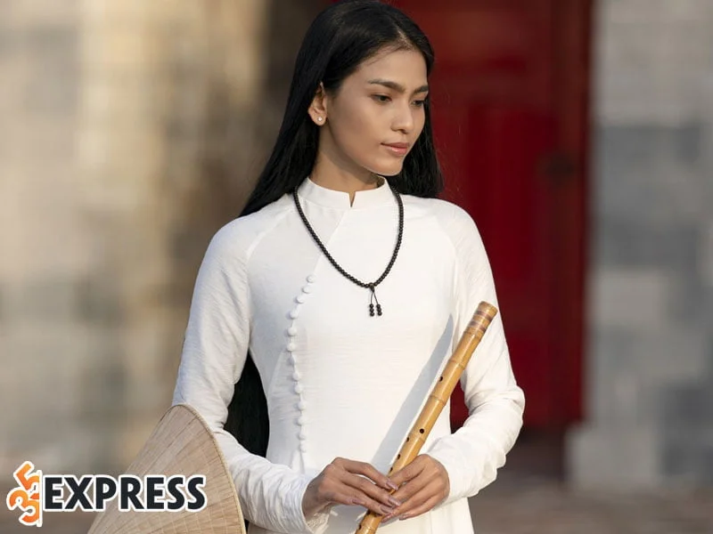 nhung-hinh-anh-dep-cua-a-hau-truong-thi-may-2-35express