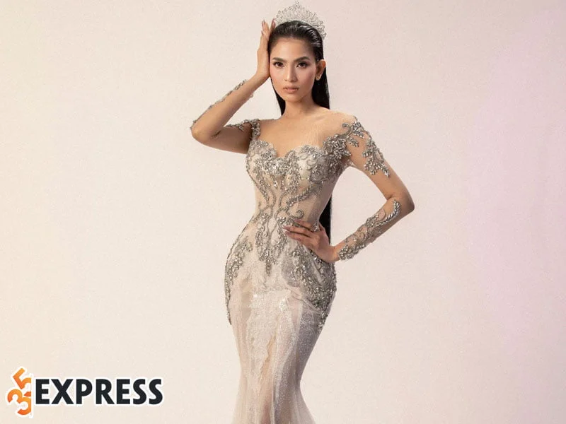 nhung-hinh-anh-dep-cua-a-hau-truong-thi-may-3-35express