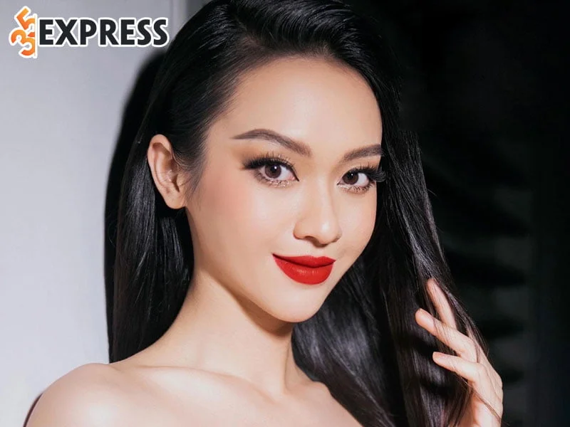 su-nghiep-cua-nguoi-mau-anh-vu-thuy-quynh-35express
