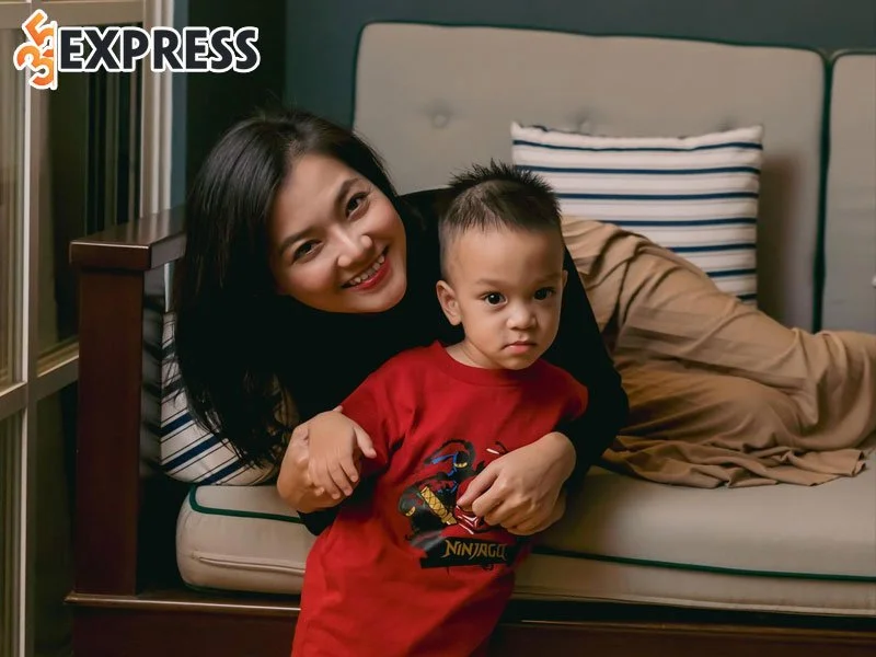thanh-ngoc-mat-ngoc-lan-dau-tiet-lo-qua-trinh-de-co-con-o-u40-35express