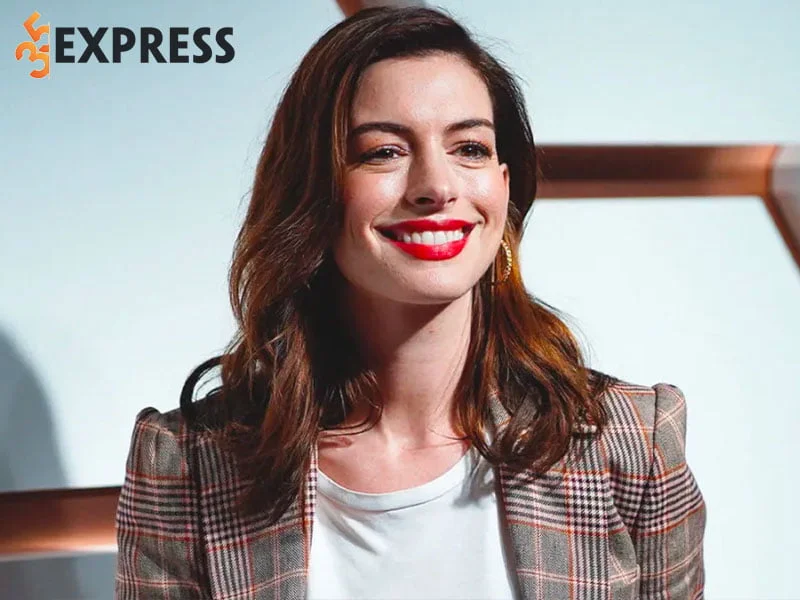 tom-tat-chi-tiet-thong-tin-tieu-su-ly-lich-ve-anne-hathaway-35express