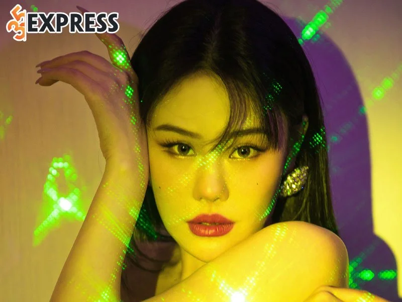 tom-tat-ly-lich-tieu-su-ca-si-tia-ray-35express