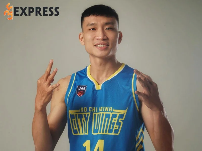 tom-tat-ly-lich-tieu-su-tuyen-thu-kobi-le-ngoc-tu-35express