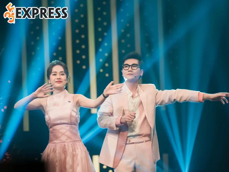 a-khoi-xinh-dep-ngo-mai-phuong-tro-thanh-mc-cua-vtv-1-35express
