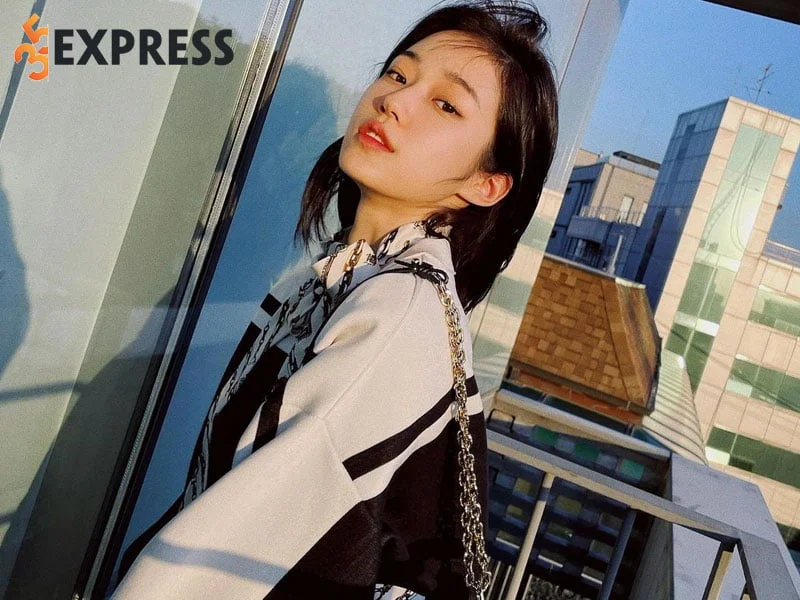 chan-dung-nhan-sac-cuc-dinh-cua-nu-dien-vien-roh-yoon-seo-1-35express