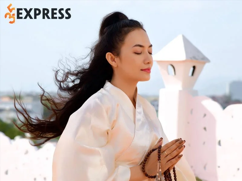 cuoc-song-binh-yen-sau-khi-roi-khoi-showbiz-viet-cua-tinna-tinh-35express