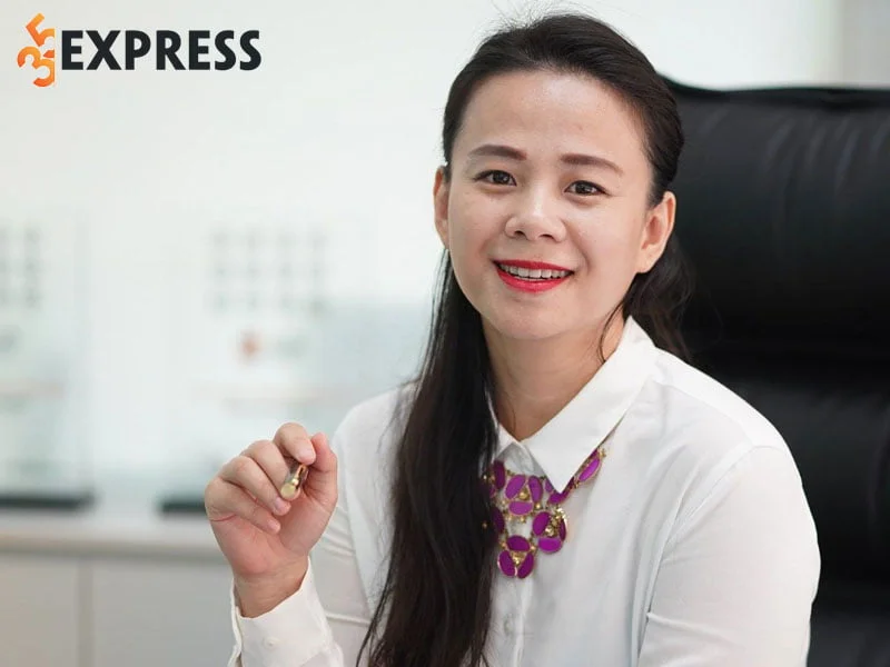 doanh-nhan-dao-lan-huong-la-ai-1-35express