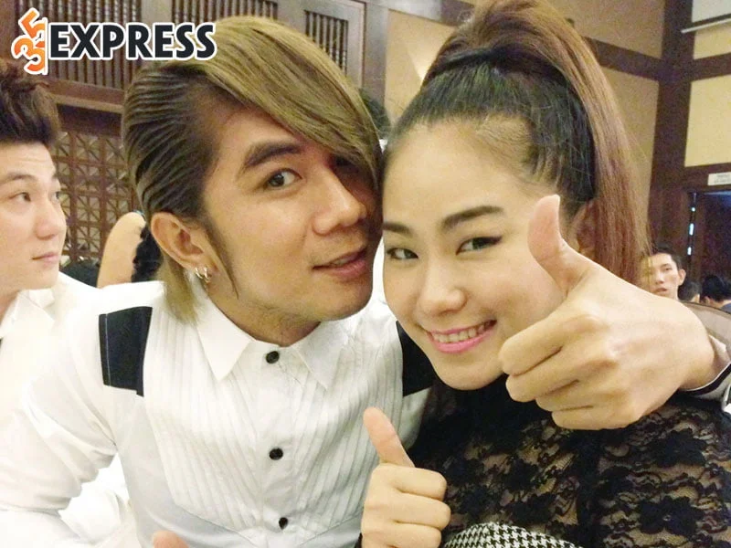 doi-tu-cua-ca-si-luong-bich-huu-1-35express