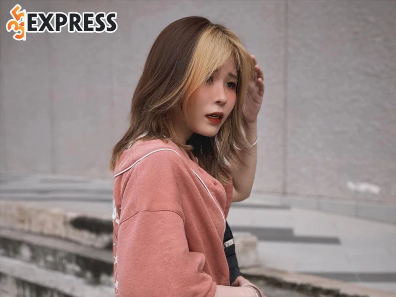 goi-mang-ve-len-tieng-xin-loi-sau-khi-che-ca-viet-nam-1-35express