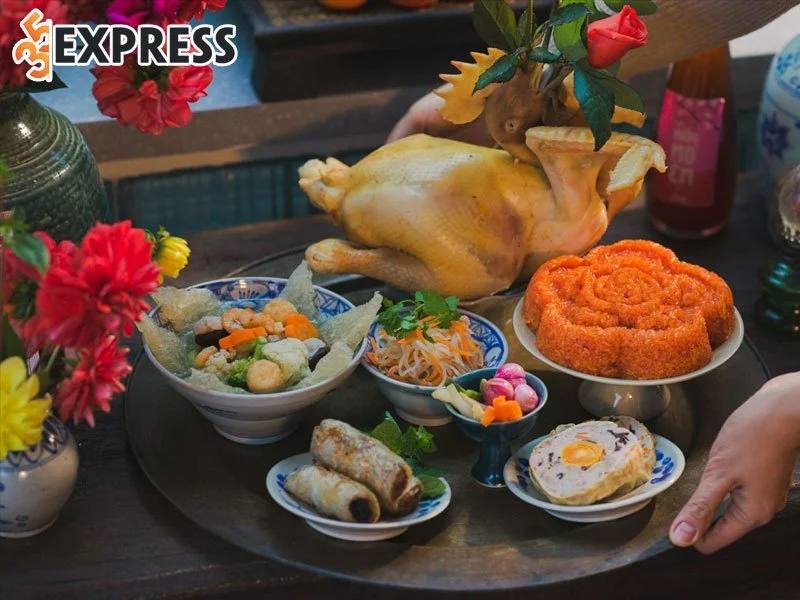 mam-cung-ram-thang-7-trong-nha-35express