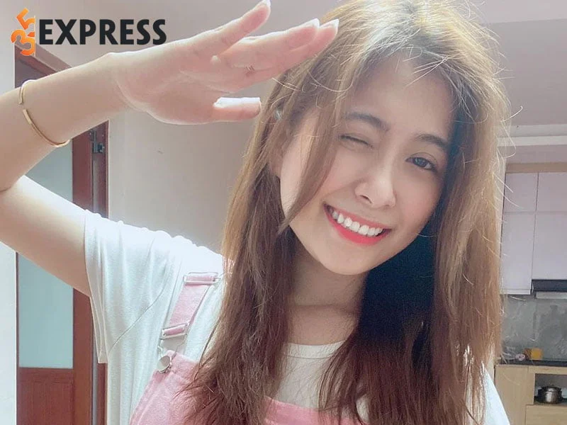 milona-chia-se-ve-nghe-streamer-game-35express