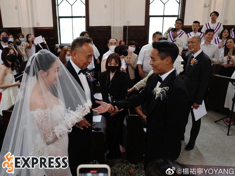 mot-so-hinh-anh-dam-cuoi-long-lay-cua-duong-huu-ninh-3-35express