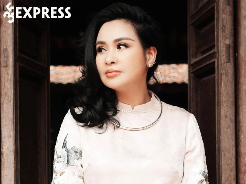 mot-so-hinh-anh-moi-nhat-cua-ca-si-thanh-lam-5-35express