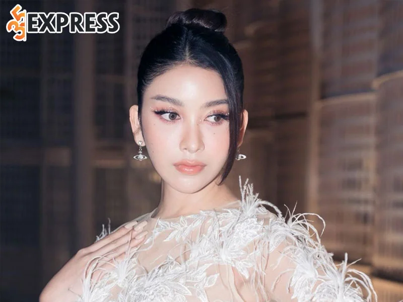 nguoi-mau-angela-ploy-nhan-sac-cuc-dinh-35express