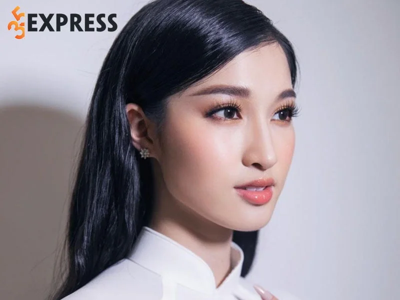 nhung-hinh-anh-dep-cua-a-hau-nguyen-phuong-nhi-3-35express