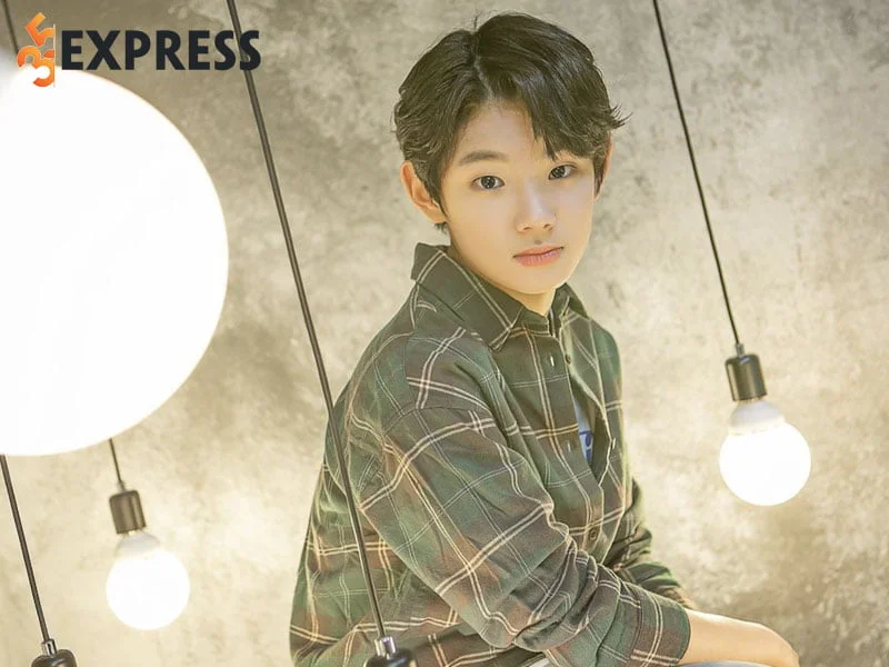 park-geon-roung-chang-trai-10x-toa-sang-khap-the-gioi-1-35express