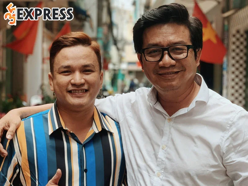 quan-nhan-duoc-yeu-men-khi-lam-tiktok-1-35express