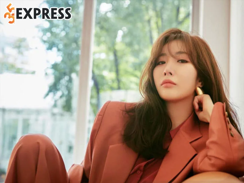 su-nghiep-am-nhac-cua-nu-ca-si-lee-hae-ri-2-35express