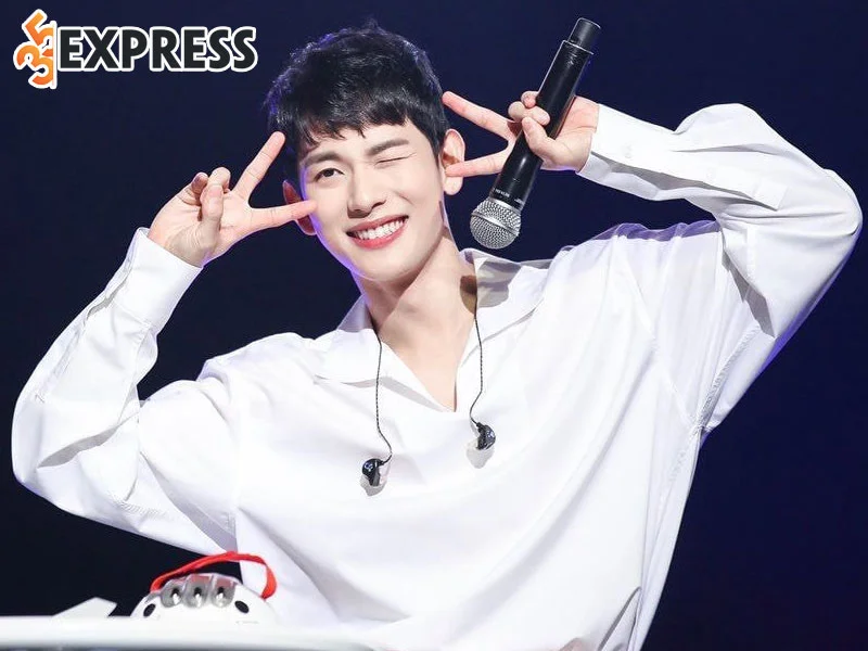 su-nghiep-noi-bat-cua-im-si-wan-1-35express