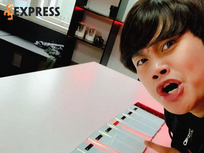 su-nghiep-thanh-cong-cua-duy-tham-khi-tro-thanh-youtuber-2-35express