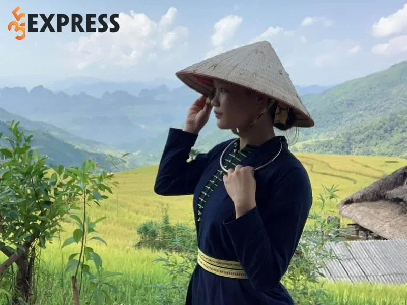 thao-nguyen-famer-gay-chu-y-voi-nhung-clip-lam-nong-tren-tiktok-1-35express
