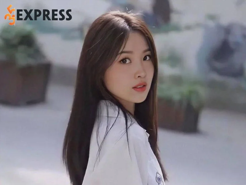 thong-tin-ly-lich-cua-hot-girl-thao-tiz-35express
