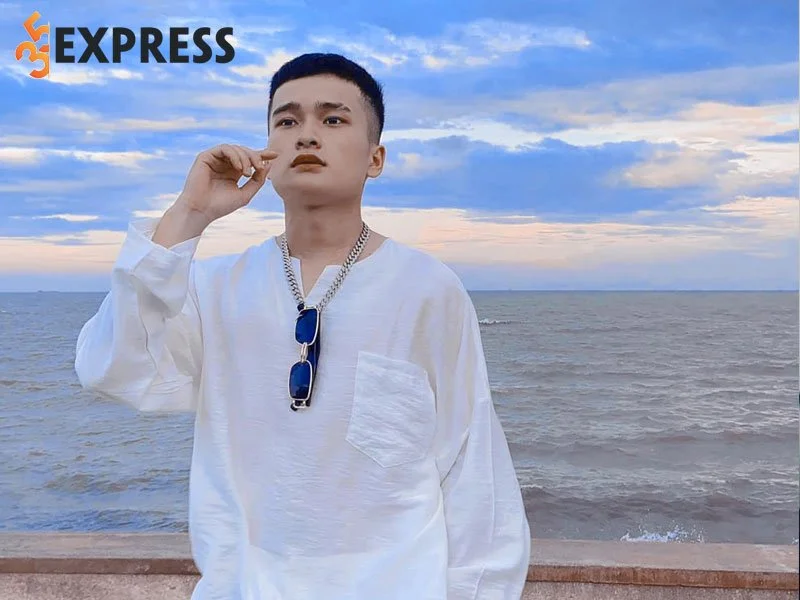 tiktoker-le-lenh-quyen-nam-tiktoker-co-muc-thu-nhap-khung-hang-thang-1-35express