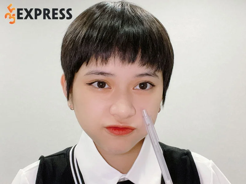 tiktoker-mo-khoet-ha-noi-la-ai-1-35express