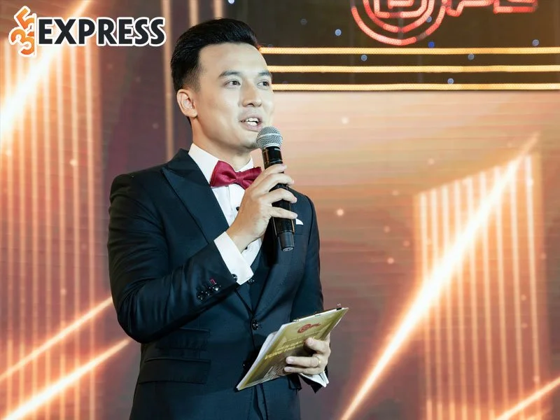 tom-tat-chi-tiet-tieu-su-ly-lich-ve-nam-mc-thien-vu-35express