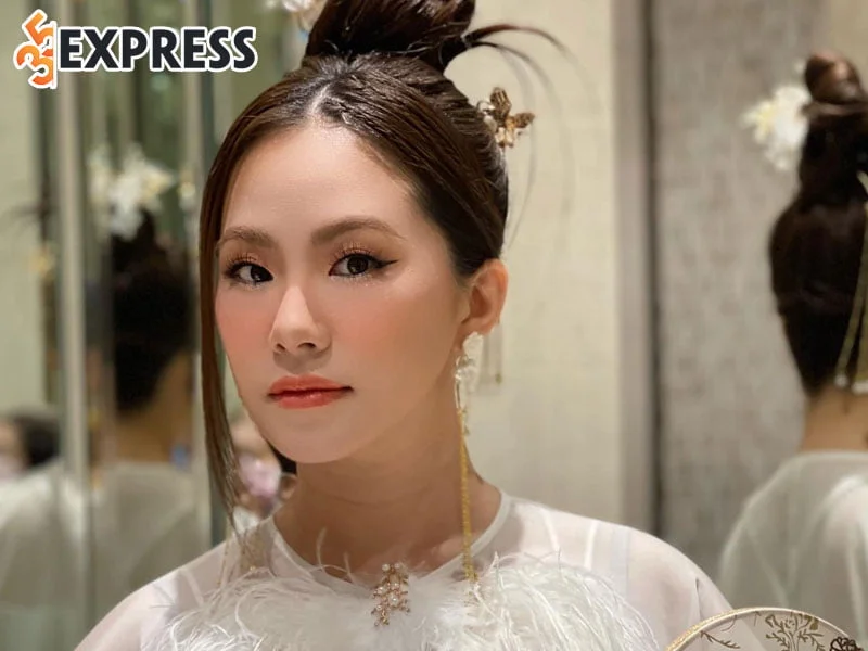 tom-tat-ly-lich-tieu-su-ca-si-luong-bich-huu-35express