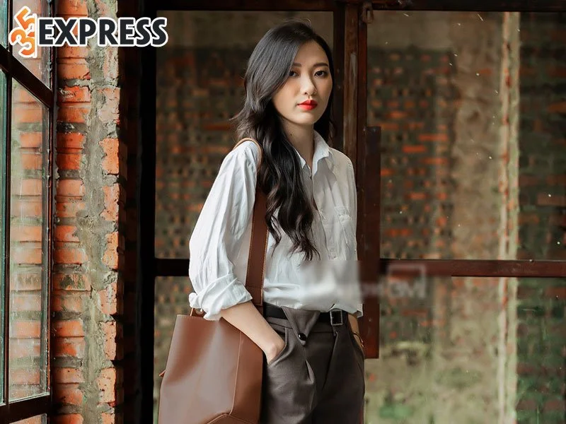 tom-tat-ly-lich-tieu-su-mai-tuong-van-35express