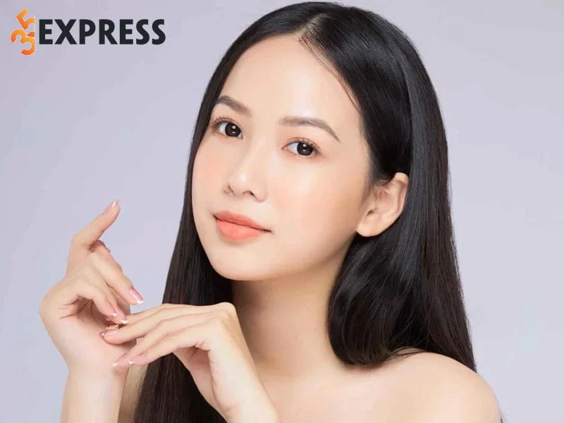 tom-tat-ly-lich-tieu-su-pham-thi-phuong-quynh-35express