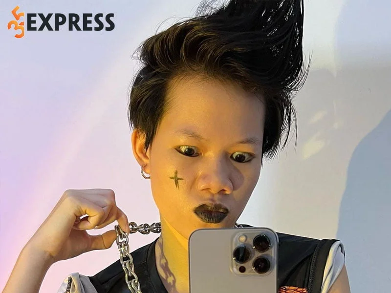 tom-tat-thong-tin-tieu-su-ly-lich-ve-tiktoker-phun-anh-35express