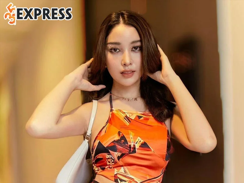 tom-tat-tieu-su-ly-lich-ve-nguoi-mau-angela-ploy-35express