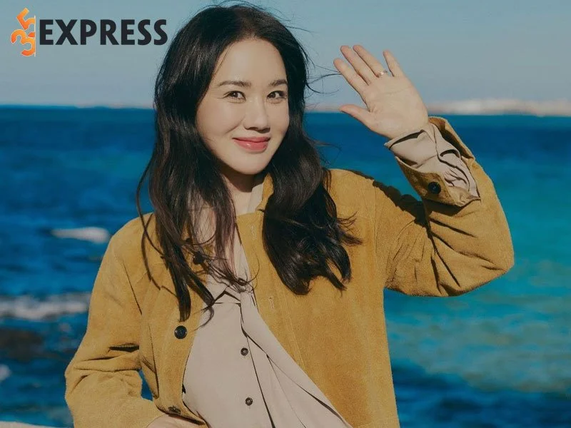 uhm-jung-hwa-madonna-han-quoc-xinh-dep-toa-sang-o-tuoi-ngoai-50-1-35express