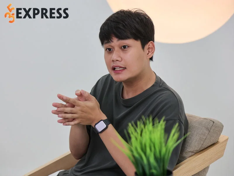 youtuber-duy-tham-la-ai-1-35express