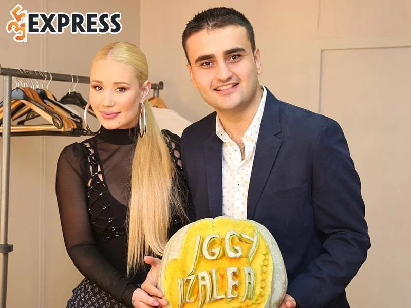 czn-burak-va-nhung-clip-nau-an-khong-lo-viral-tren-tiktok-1-35express