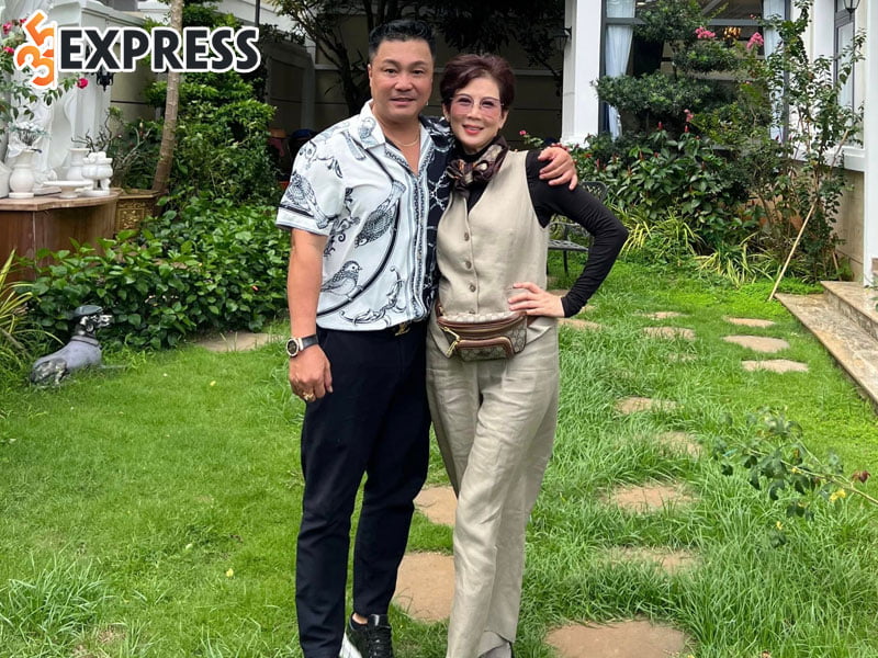 doi-tu-cua-de-nhat-my-nhan-diem-huong-4-35express