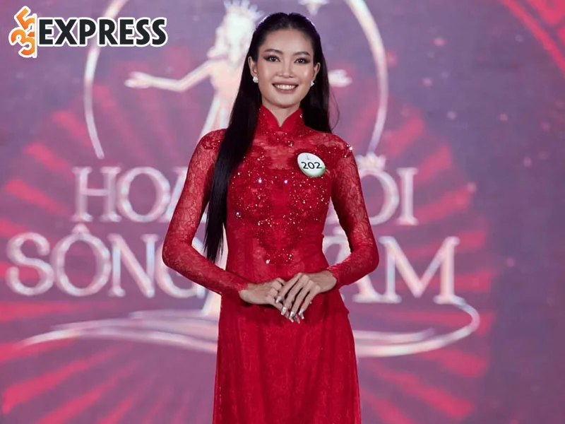 huynh-dao-diem-trinh-dang-quang-hoa-khoi-song-vam-2022-1-35express
