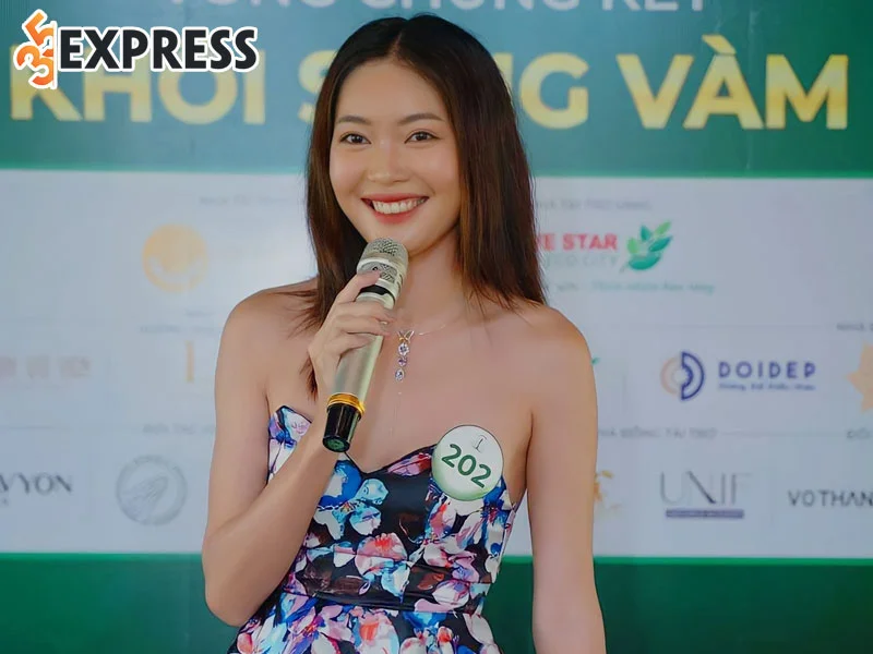 huynh-dao-diem-trinh-dang-quang-hoa-khoi-song-vam-2022-2-35express