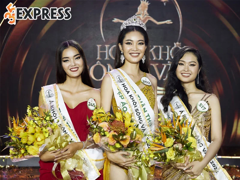 huynh-dao-diem-trinh-dang-quang-hoa-khoi-song-vam-2022-35express