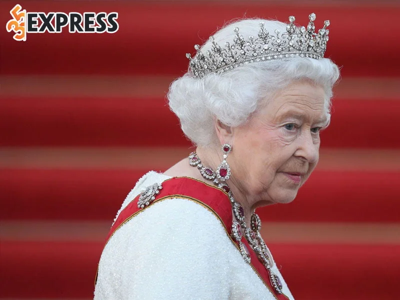 mot-so-hinh-anh-cua-nu-hoang-elizabeth-ii-35express